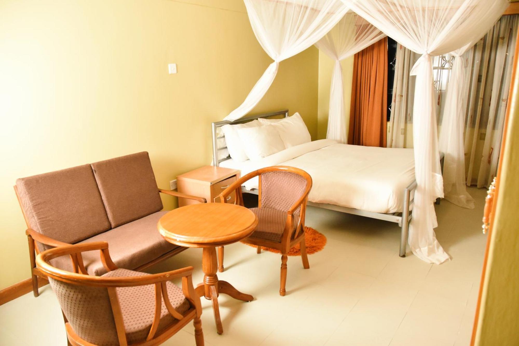 Wagon Wheel Hotel Eldoret Exterior foto